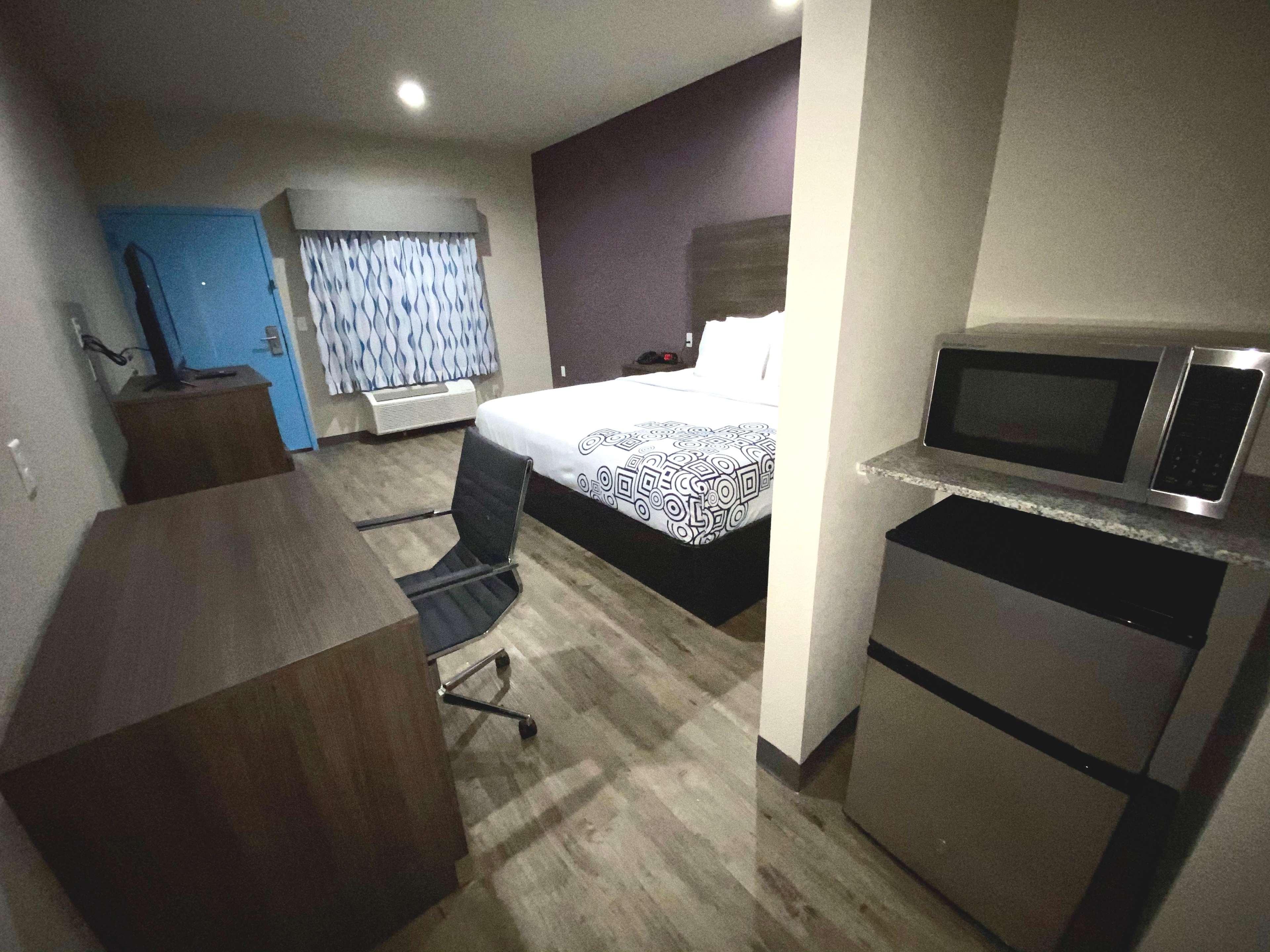 Surestay Plus Hotel By Best Western Ada Buitenkant foto